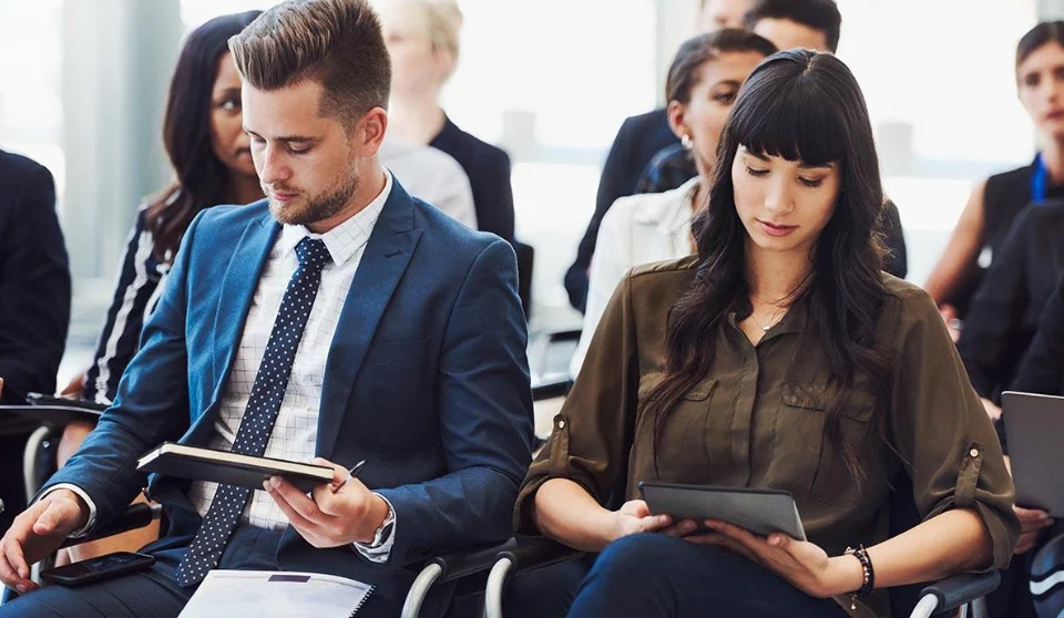 La educación ejecutiva se vuelve crítica en 2025: las empresas no frenan la inversión en talento